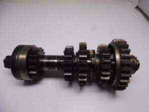 24131-18001 Drive shaft Suzuki GT250/TT350 compl. with gears used