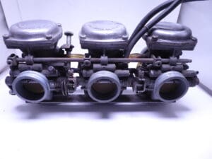 13200-31621 Carburator set assy Suzuki GT750 L,M,A used complete - Image 3