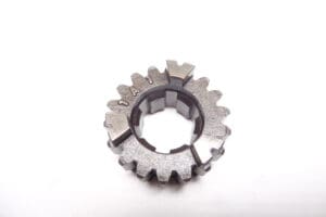 360-17121-00 Gear 2nd pinion 18T Yamaha RD250/350, XS250/360/400 as new