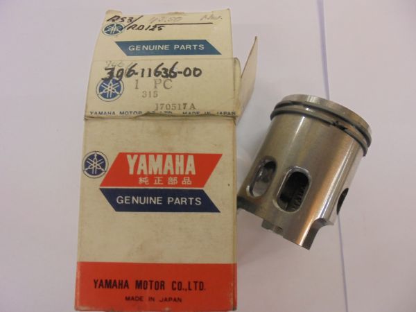 NOS Genuine Yamaha 1975-1976 RD 125 Piston 1st Oversize OEM 466-11635-01 NEW