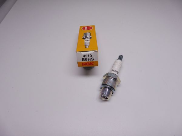 (NGK) and (Champion) same heat range spark plug