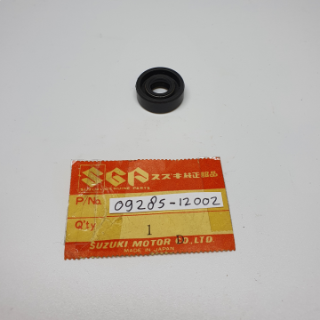 09285-12002 or 12006 Oil seal shiftshaft RG500 / RGB500