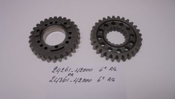 24261-42000 or 24361 Gear 6e counter or drive 28T RG500 racing