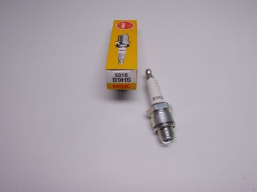 B9HS (NGK) Spark plug 14mm short