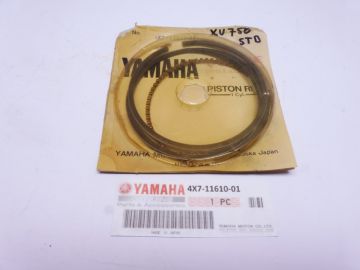 4X7-11610-01 Std Piston ringset XV750