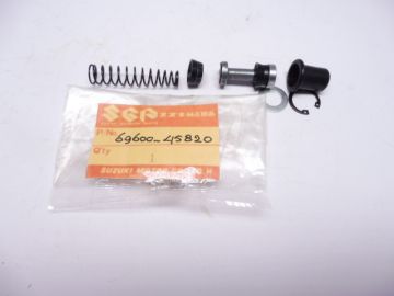 69600-45820 Master cylinder seal kit rear RG500 and RGB500