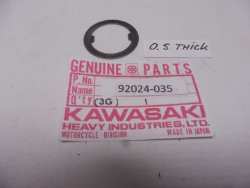 92024-035 Shim shaft gearb.Kaw.S1-2-3 20/3-350/3-400/3 cil.(thick 0.5)