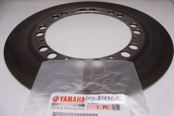 409-25831-00 Disc frontwheel Orig.Yam.TZ250/350 '75 till '82 and TZ750 used but good cond.size 298mm