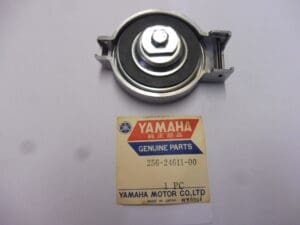 256-24611-00 Fuel cap assy Yamaha TA125 racing and XS650 New