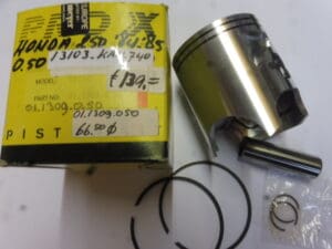 13103-KA4-740 Piston assy (Prox 66.5) Honda CR250 '84-'87 new