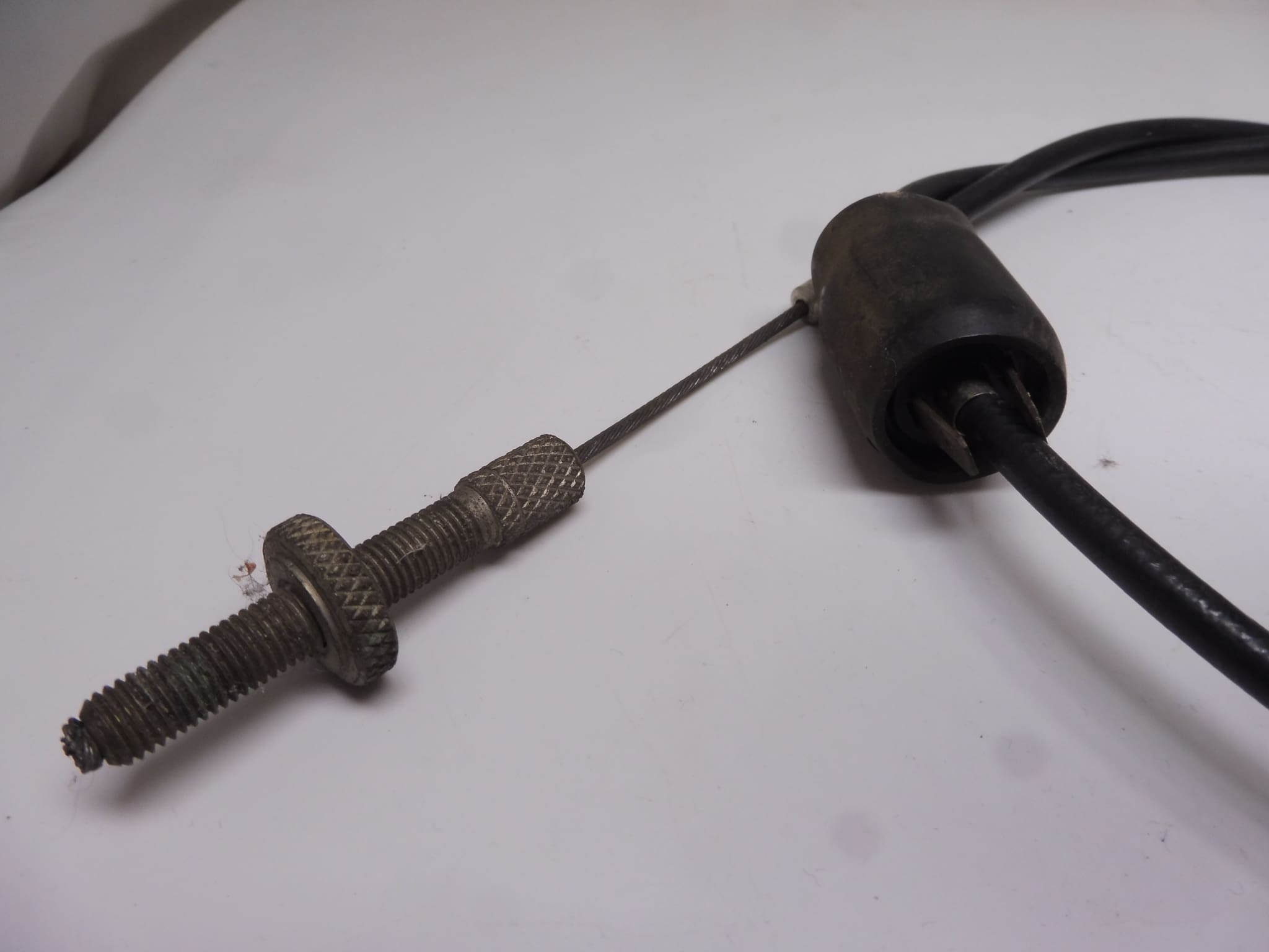 Brake cable with switch, total length 113cm NOS - Image 2