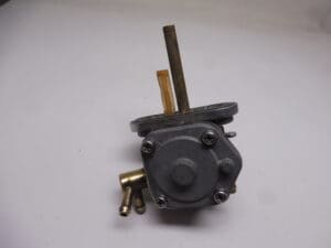 Alternative view of 44300-15600 Fuel cock Suzuki GT250 '76-'78, GT500 '76-'77 used as new