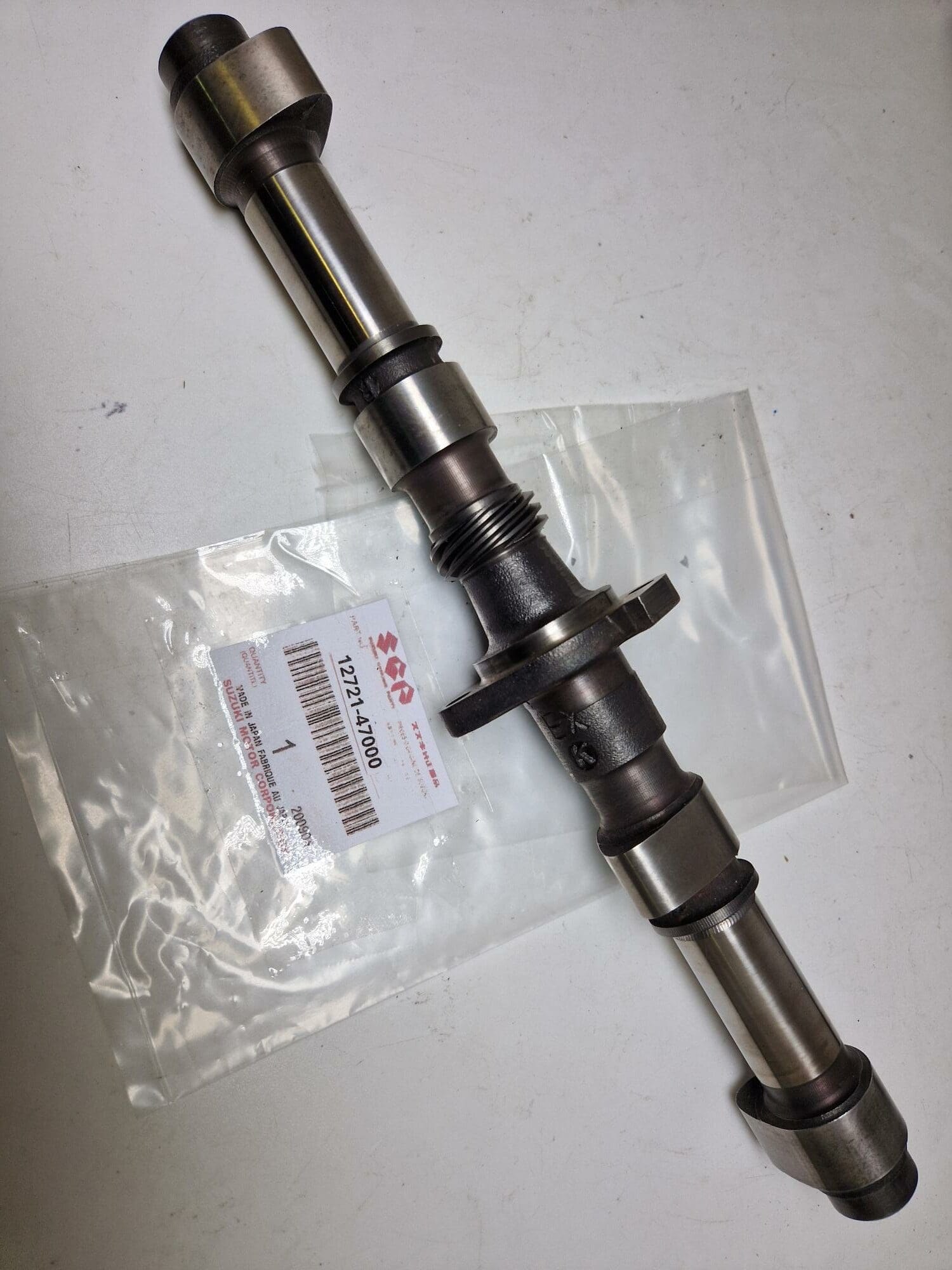 12721-47000 Camshaft exhaust (EX-K) Suzuki GS550 '77-'82 new