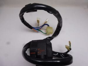 Alternative view of 35200-460-791 Switch assy winker Honda CB650/CB750 new