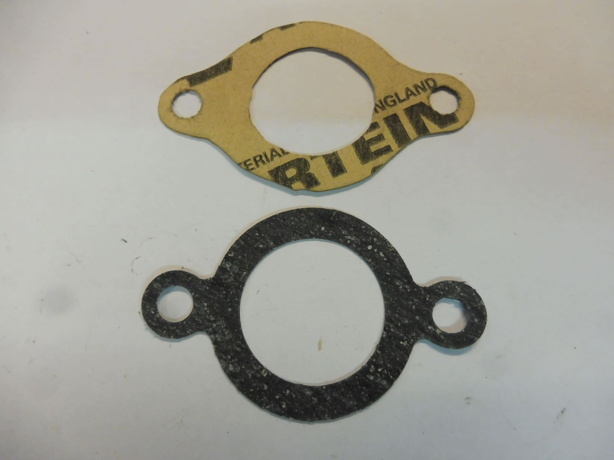13125-15000 Gasket Suzuki carb.to cyl. T/GT500 copy as orig.