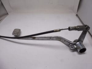 Alternative view of 43110-11000 Rear brake pedal Suzuki T20 '65-'69 with cable used