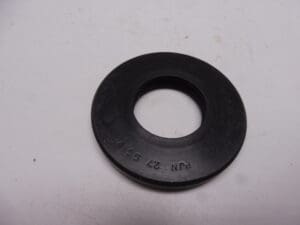 09283-27003 Seal driveshaft Suzuki GT/T250, T350 27x56x7 original new