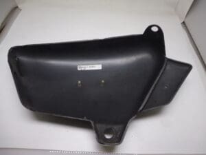 Alternative view of GU23476164 Frame cover L. black Moto Guzzi V65C used as new