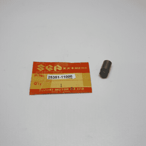 Suzuki - 25351-11000 / 23351-11010 - RG500 - Transmission
