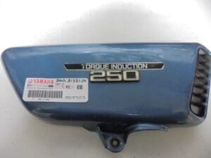 Yamaha - 360-21721-00_1 - RD250 - Frame Cover