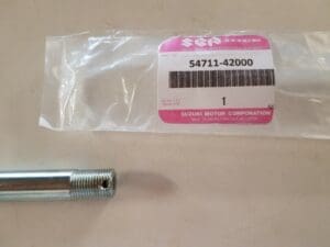 Suzuki - 54711-42000_1 - RG500 - Front Wheel