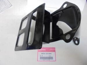 Honda - 84701-354-600A_1 - CB400 - Frame