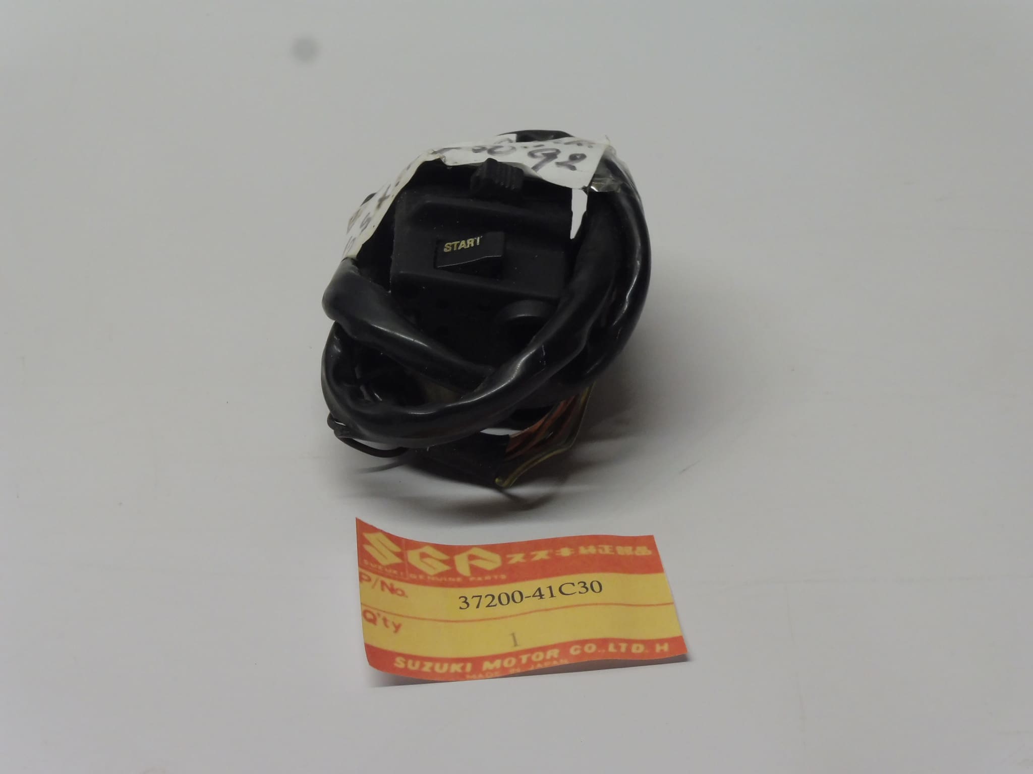 Suzuki Switch assembly right side original part number; 37200-41C30 | Theo Louwes Motors and Racing