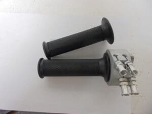 Suzuki - 57100-42810-00 - RG500/RGB500 - Throttlegrip assy