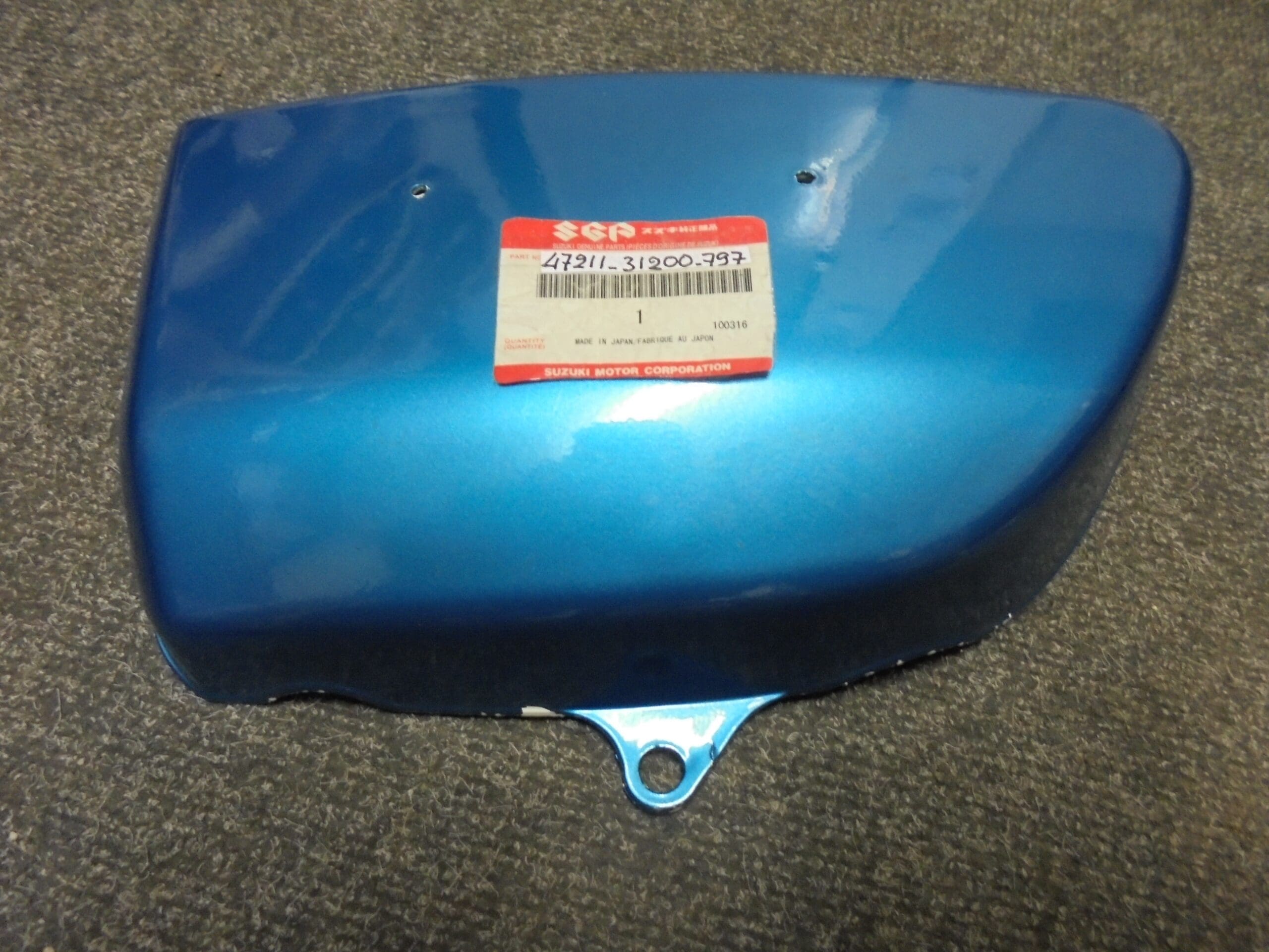 Suzuki - 47211-31200-797_1 - GT750 - Frame Cover