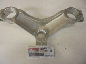 Yamaha - 240-23435-00 - TZ250 A/B/TZ350 A/B/TD2/TD3/TR2/TR3 - Front Fork & Front Fender
