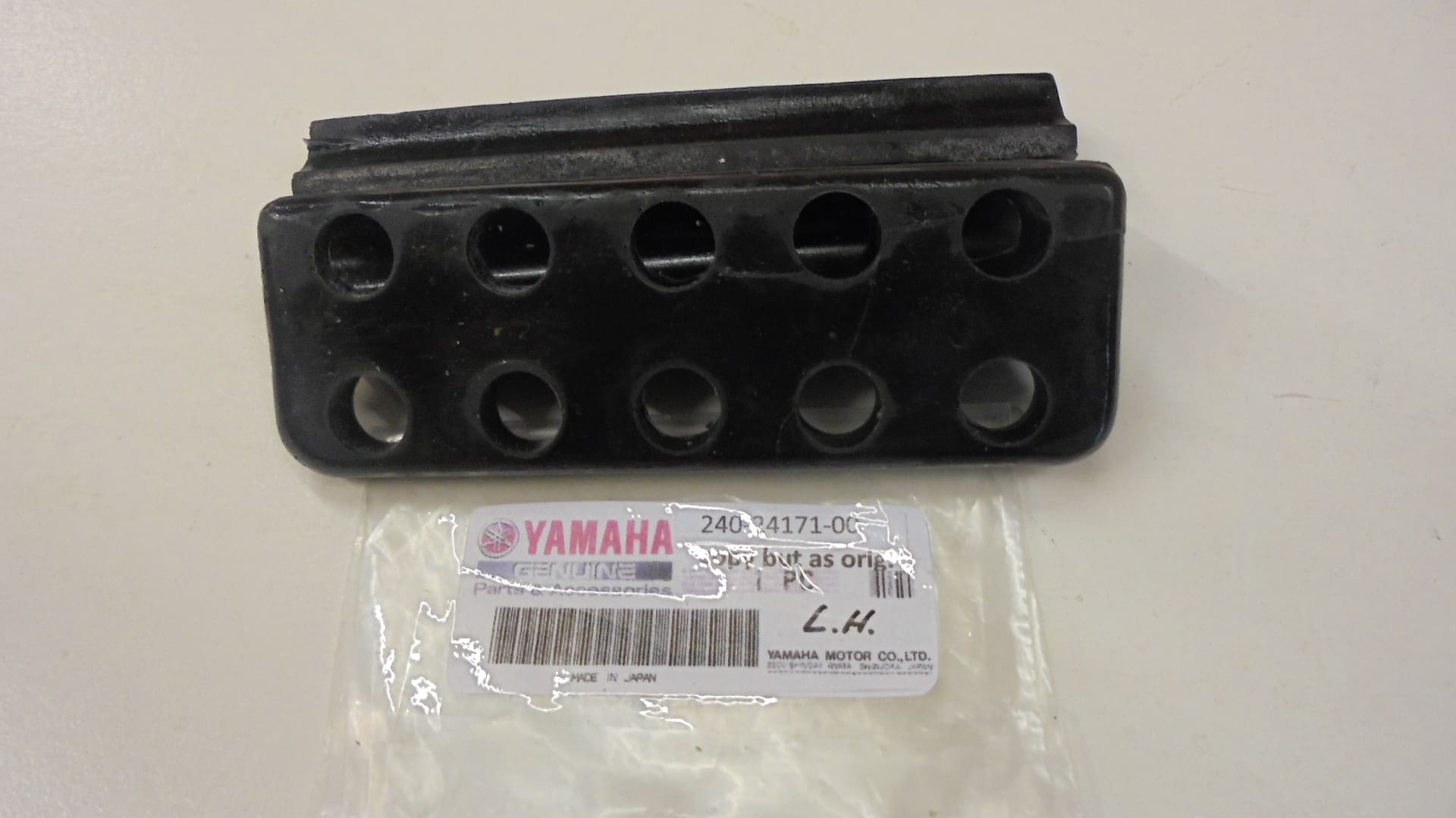 Yamaha - 240-24171-00 - TZ250 A/B/TZ350 A/B/TD2/TD3/TR2/TR3 - Fuel Tank