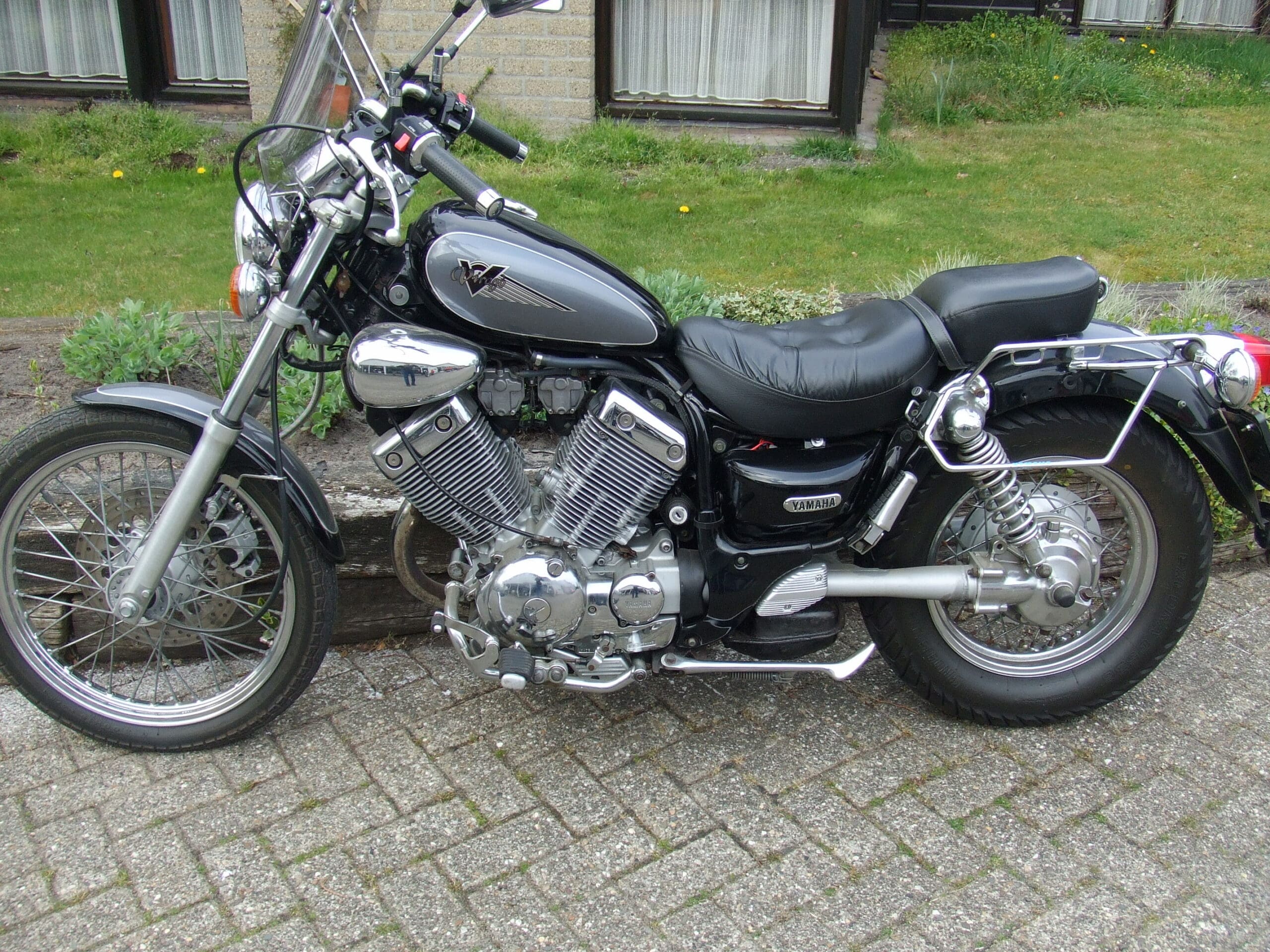 XV535 Black/Silver33.115 km 1992 - Image 2