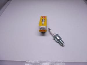 BP6ES (NGK) BN9-Y (Champion) AG22 ) Motocraft) Spark plug