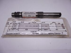 Suzuki - 24121-42020 / 42010 / 42000 - RG500 - Transmission