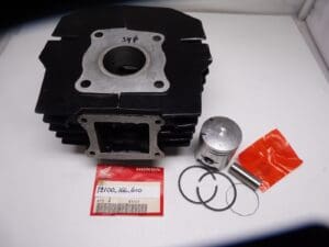 Honda - 12100-166-610 - MB5/MT5 - Cylinder