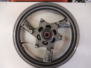 Yamaha - 4KM-25168-00 - XJ900 diversion - Front Wheel