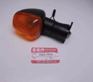 Suzuki - 35602-33E30 - TL1000 - Head light