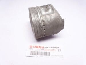 Yamaha - 1H2-11631-00-96 - XS500 - Piston