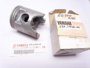 Yamaha - 47X-11646-00 - RD500LC - Piston