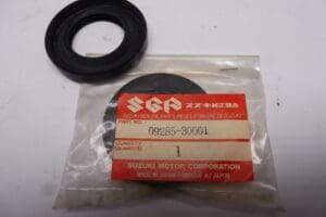 Oilseal original Suzuki DR400-500 / GN400 30.5x52x8