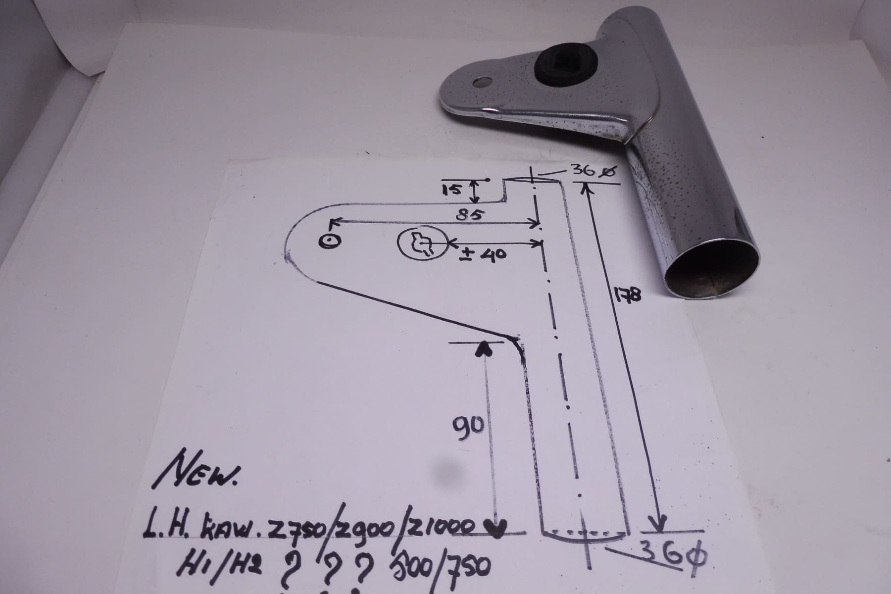 Kawasaki - 44033-0 - - Bracket head light Kawasaki