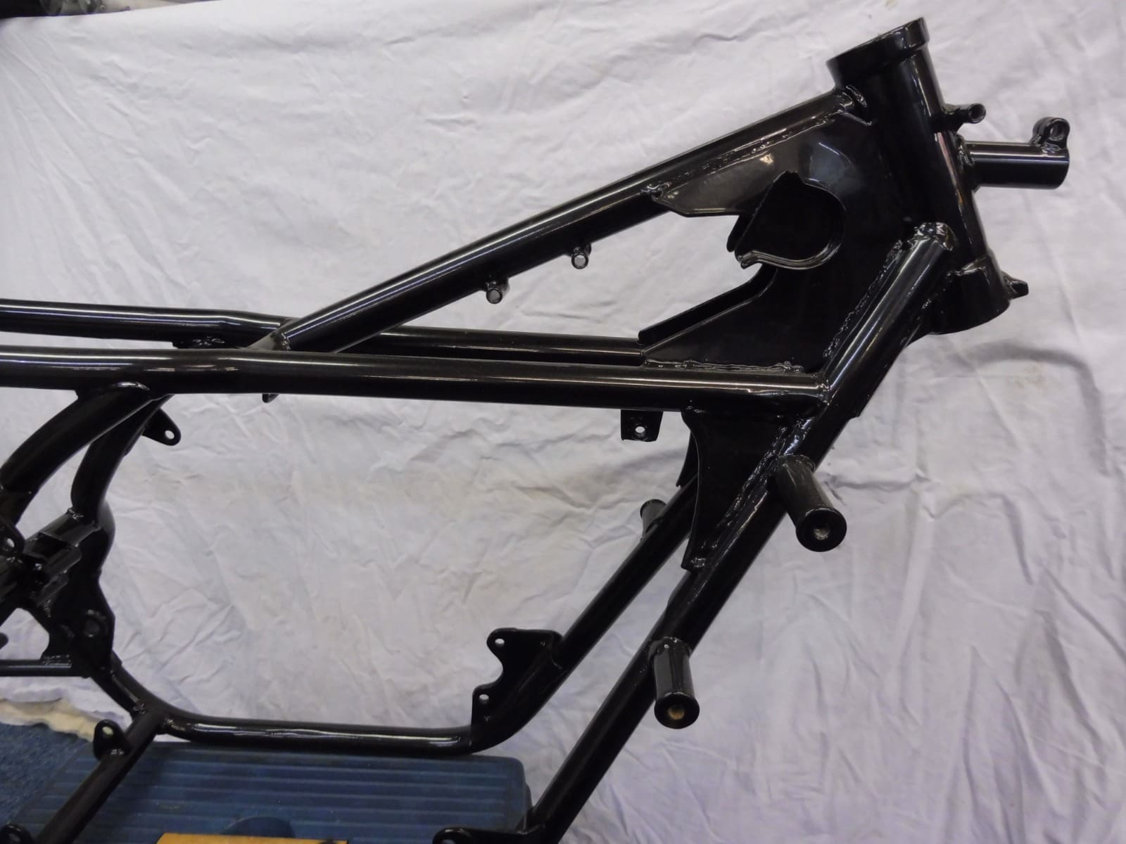 383-21110-01-33 Chassis Yam.TZ250-350 A-B copy but perf.as original new