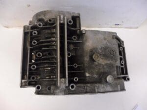 11303-18801 ?? Crankcase assy Suz.T20/250/350 used but perf.cond.