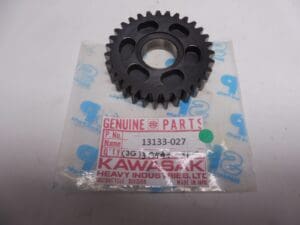 13131-027 Gear 3e 31T Kaw.S1-2-3 250/3-350/3-400/3cil.as new