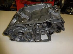 Yamaha - 1A1-15100-01 - RD400 - Crankcase assy Eng.Nr: *1A3-002667*