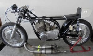 Alternative view of TR2B road racing bike