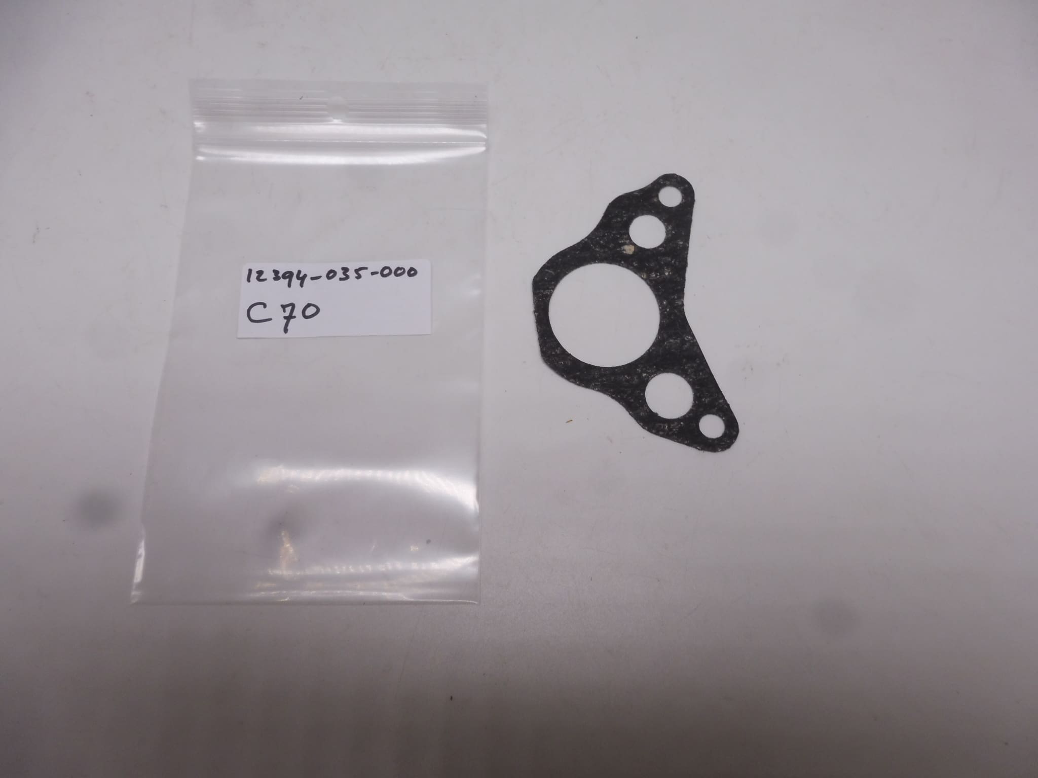 12394-035-000 Gasket right cylinder head cover C 70 original
