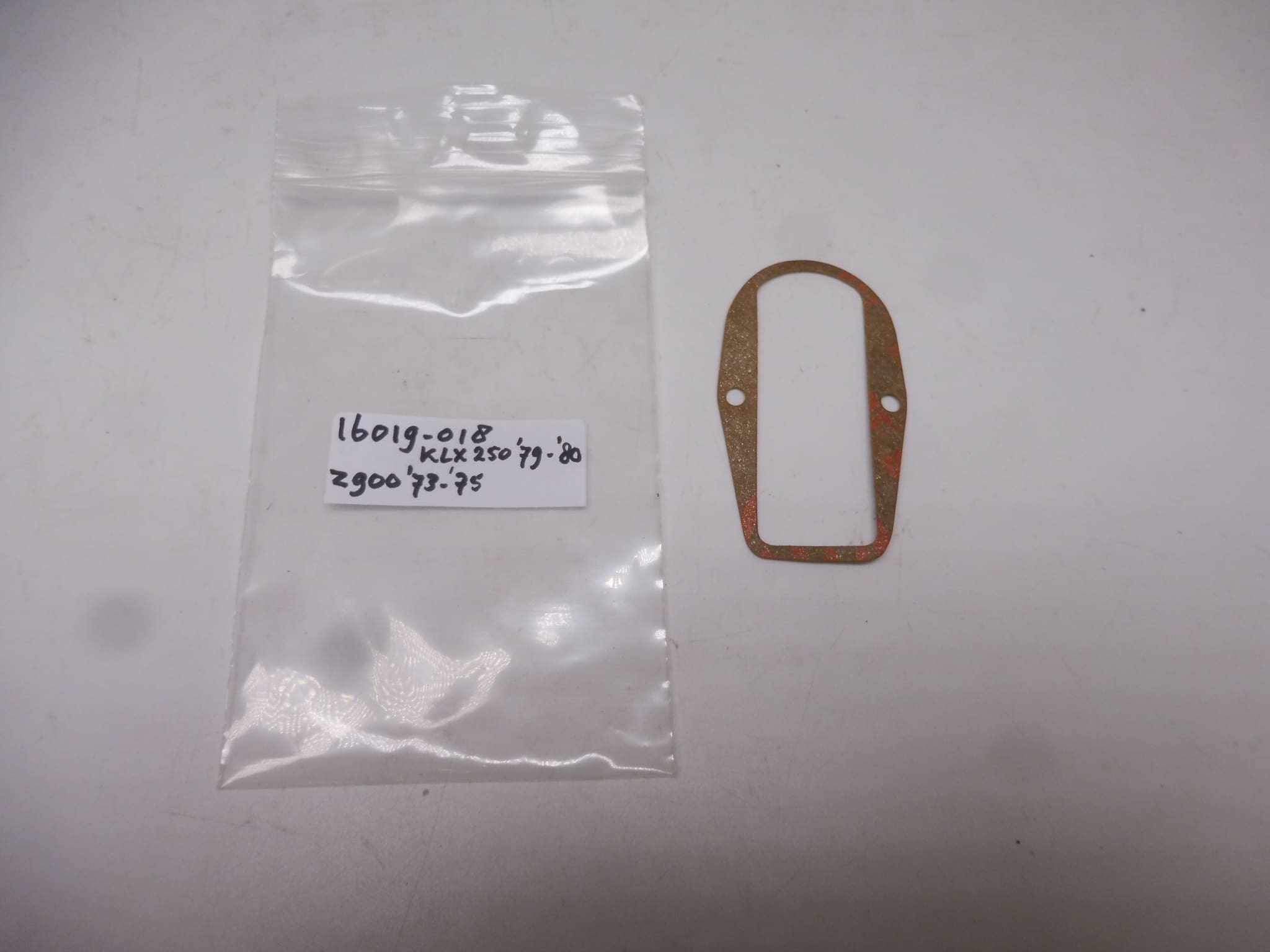16019-018 Gasket carburator cover KZ 900 '73-'75 / KLX 250 '79-'80 original