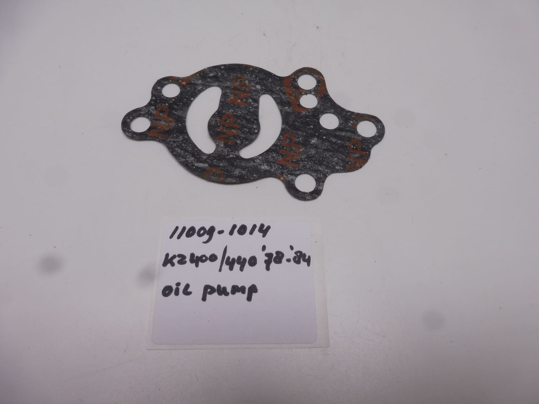 11009-1014 Gasket oil pump cover KZ 400 B1/B2-KZ 440 '78-'84 original