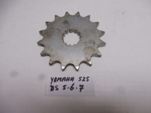 Front Sprocket Yamaha DS 5-6-7 16T 525 chain new